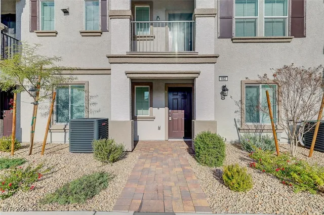 $2,300 | 662 Bellus Place, Henderson, NV 89015