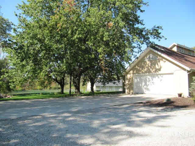 14545 Auburn Road Fort Wayne, IN 46845 - Photo 23 of 30