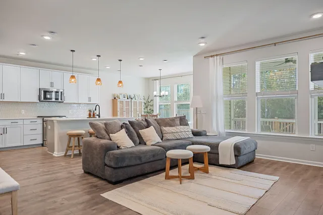 $2,900 | 203 Wappoo Trce Lane, Summerville, SC 29486