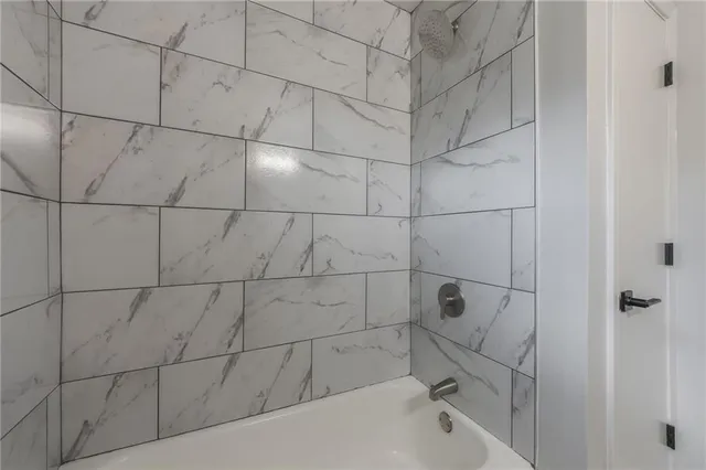 $274,000 | 9109 East 89th Street, Kansas City, MO 64138