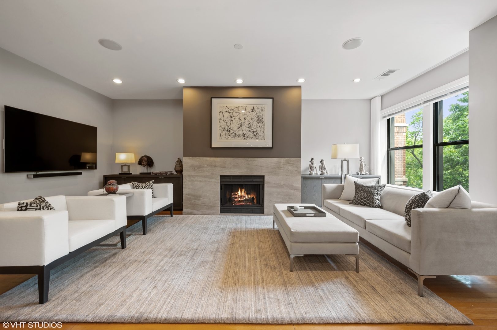 910 West Ainslie Street, Unit 4W Chicago, IL 60640 - Photo 2 of 30