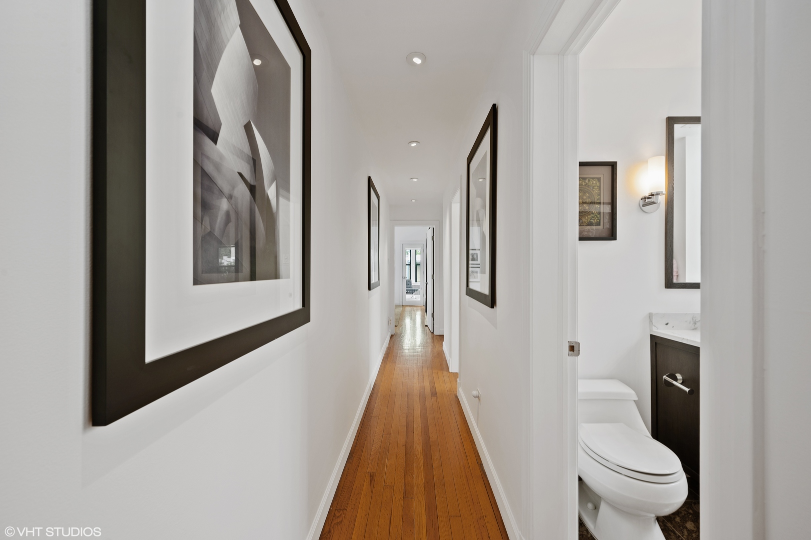 910 West Ainslie Street, Unit 4W Chicago, IL 60640 - Photo 15 of 30