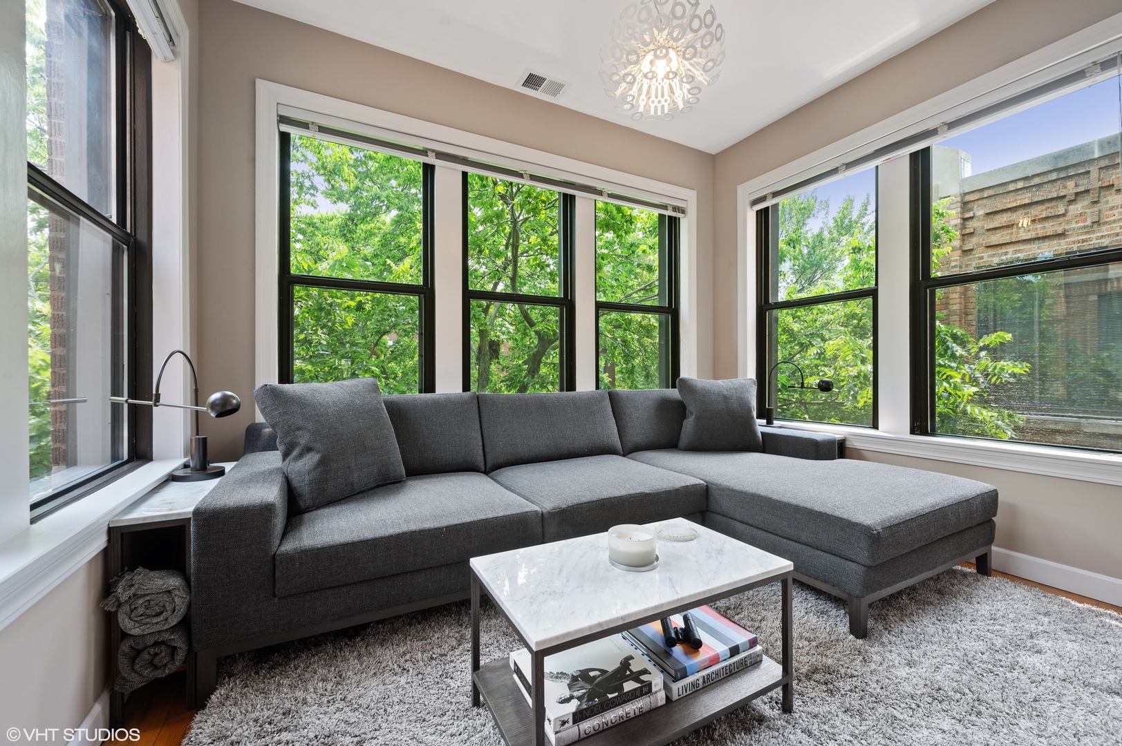 910 West Ainslie Street, Unit 4W Chicago, IL 60640 - Photo 7 of 30