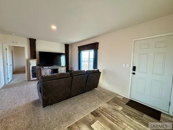 $345,000 | 2987 East 550 North, St. Anthony, ID 83445