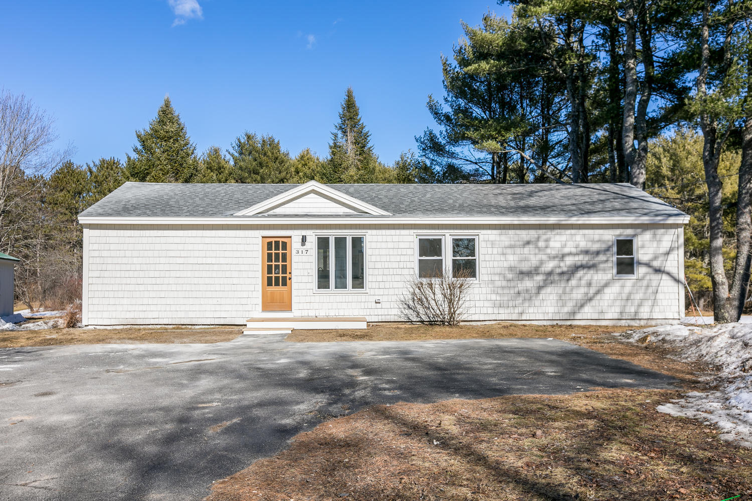 317 North Road Yarmouth, ME 04096 - Photo 2 of 34 317 North Rd Yarmouth ME 04096-large-002