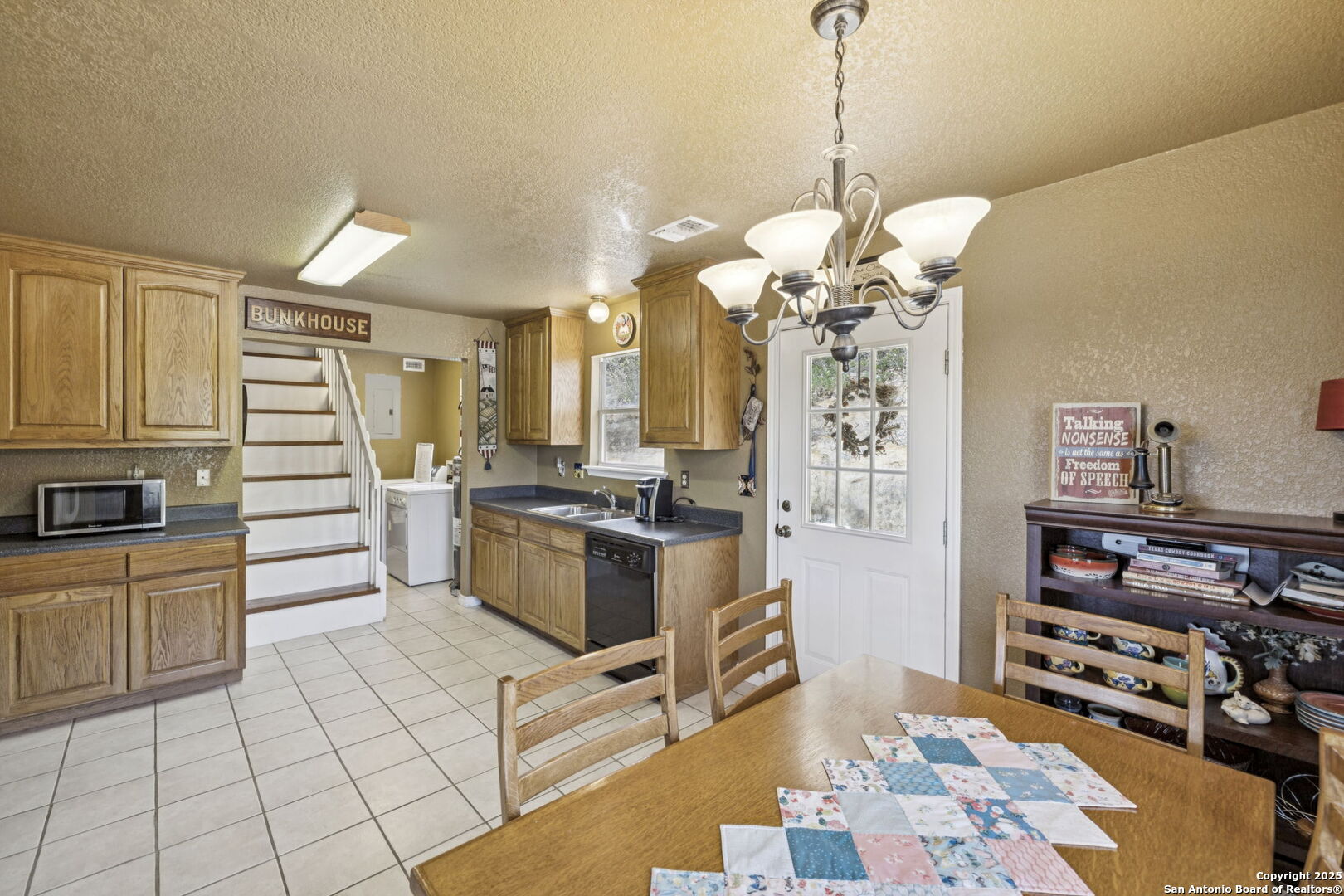 5014 Bump Gate Road Pipe Creek, TX 78063 - Photo 12 of 57