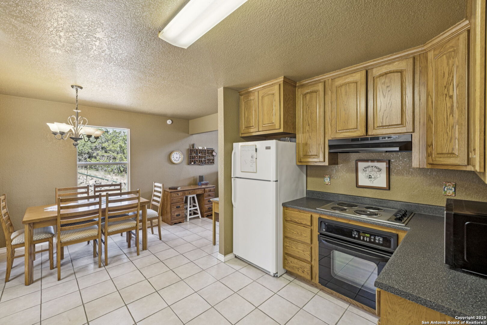 5014 Bump Gate Road Pipe Creek, TX 78063 - Photo 13 of 57