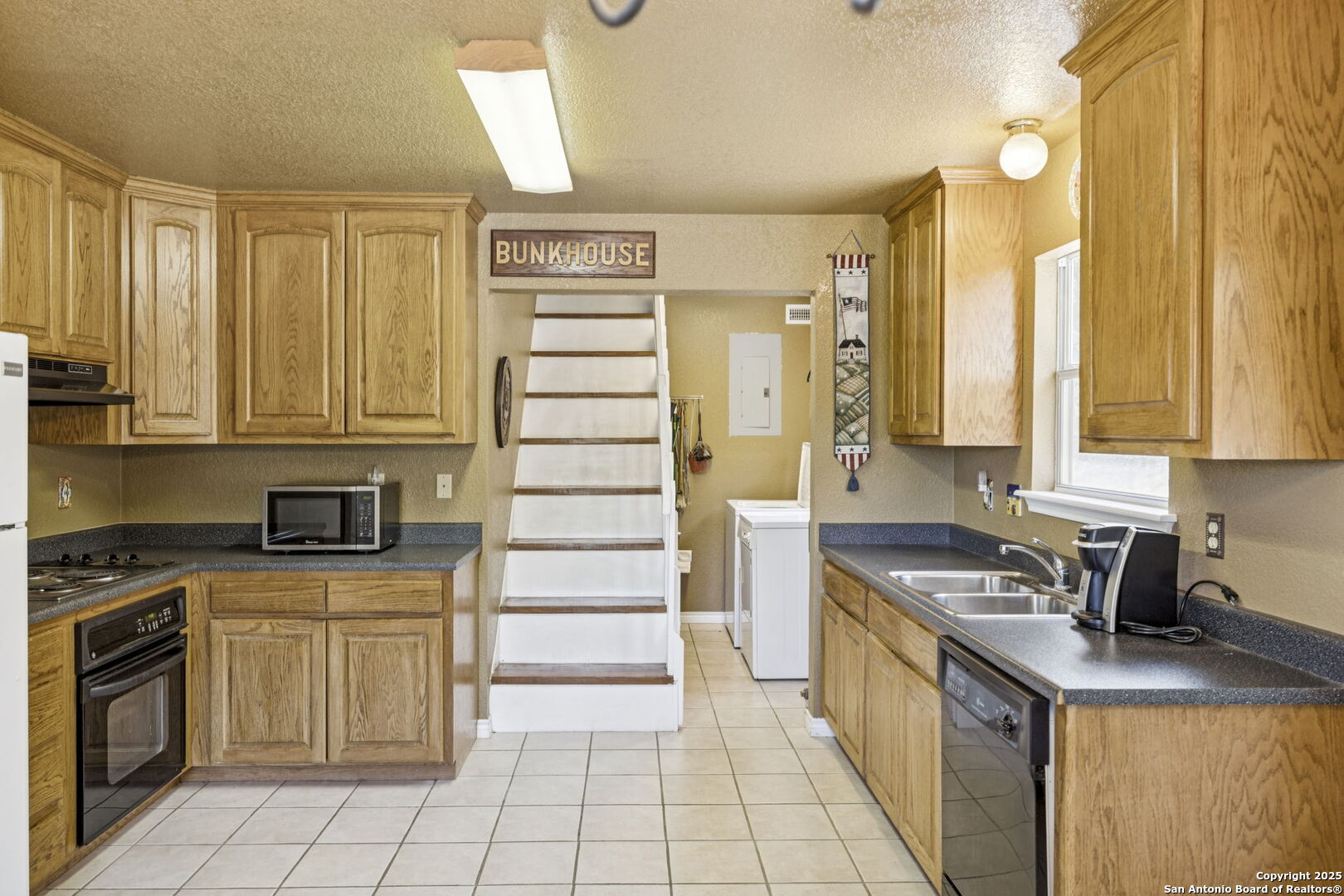 5014 Bump Gate Road Pipe Creek, TX 78063 - Photo 14 of 57