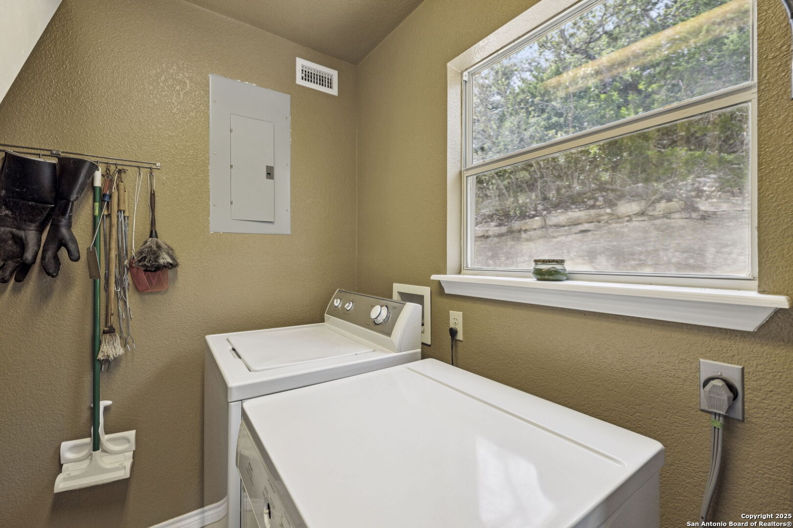 5014 Bump Gate Road Pipe Creek, TX 78063 - Photo 24 of 57