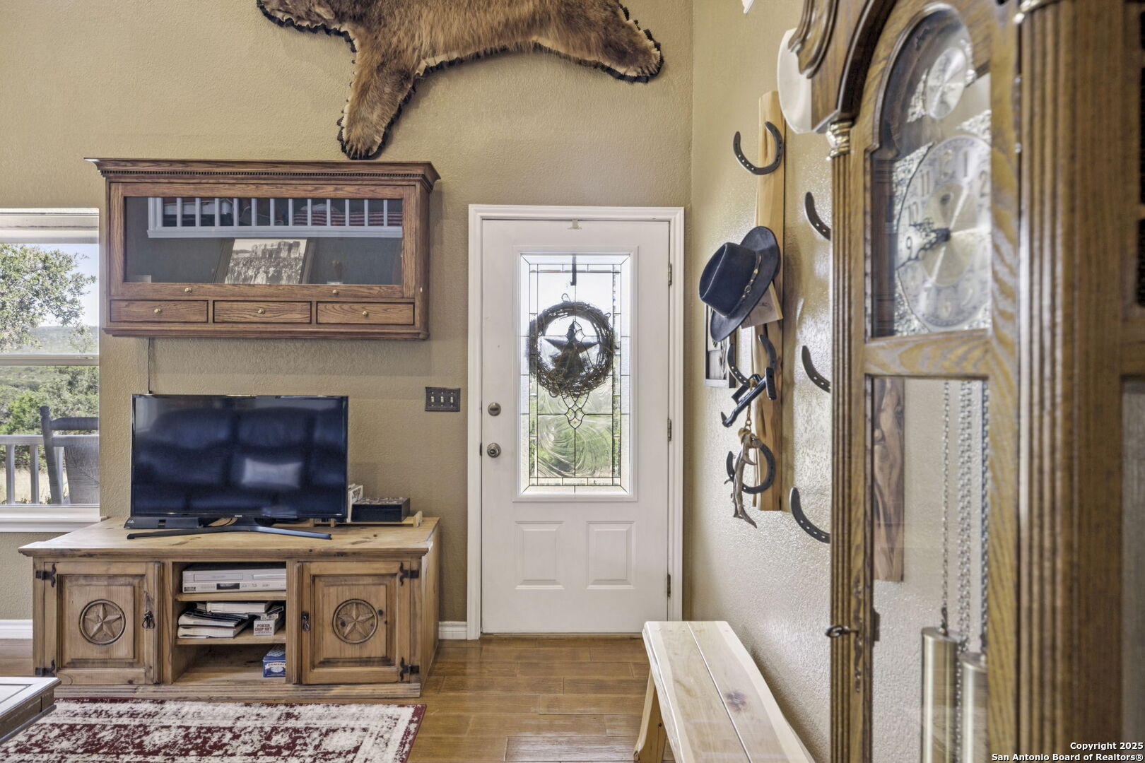 5014 Bump Gate Road Pipe Creek, TX 78063 - Photo 6 of 57