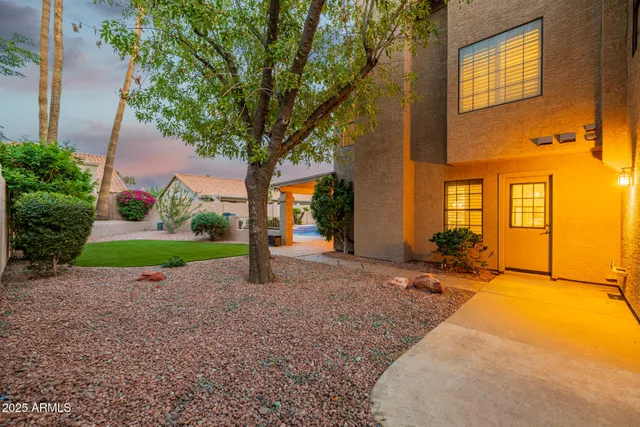 $4,800 | 16809 South 33rd Way, Phoenix, AZ 85048