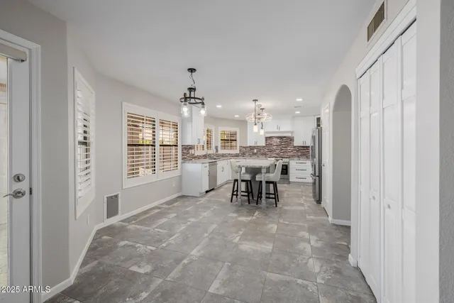 $4,800 | 16809 South 33rd Way, Phoenix, AZ 85048