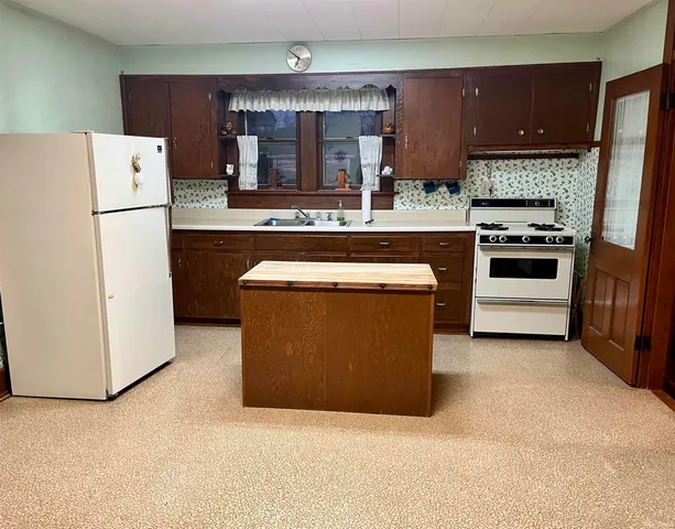 $275,000 | 9420 West N 00 S 27, Converse, IN 46919