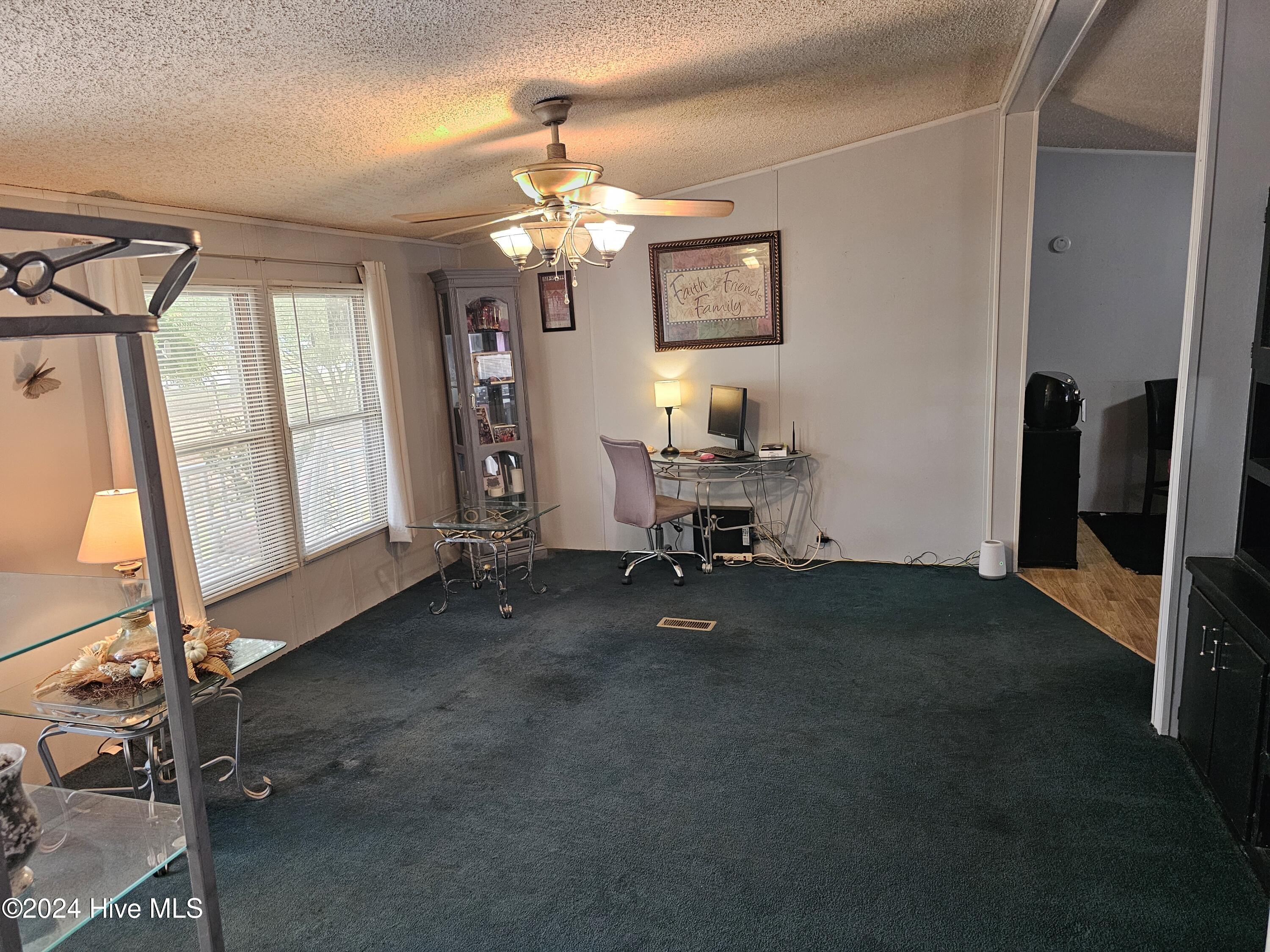 1625 Cartertown Road Clinton, NC 28328 - Photo 4 of 12 20241101_120315