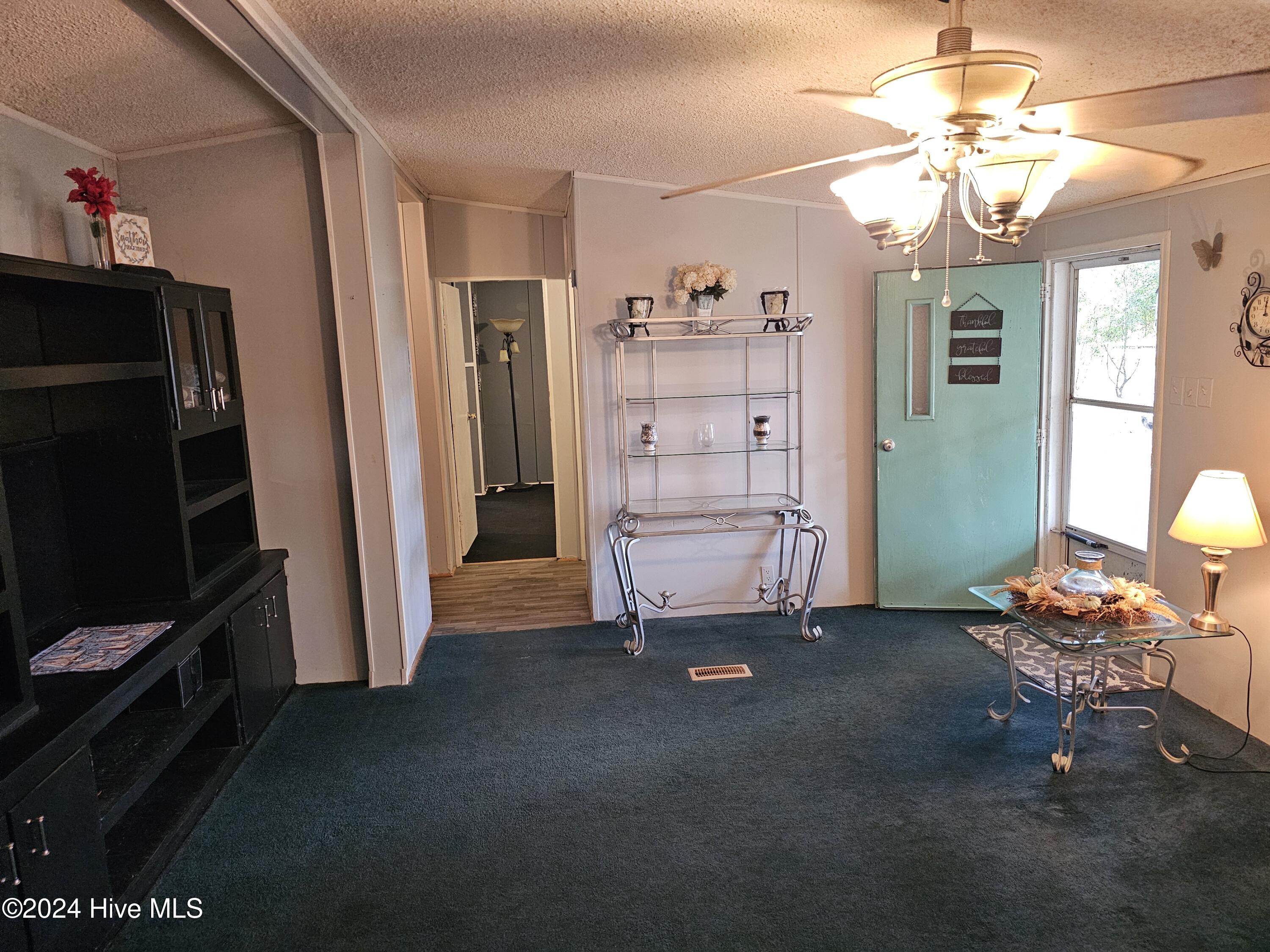 1625 Cartertown Road Clinton, NC 28328 - Photo 5 of 12 20241101_120237