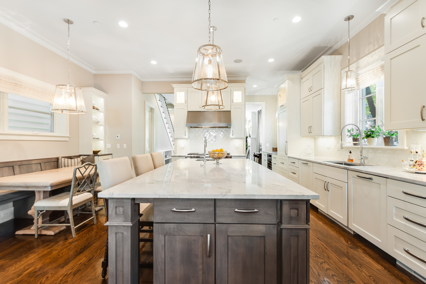 1480 West Grace Street Chicago, IL 60613 - Photo 9 of 41 a kitchen with a table and chairs in it