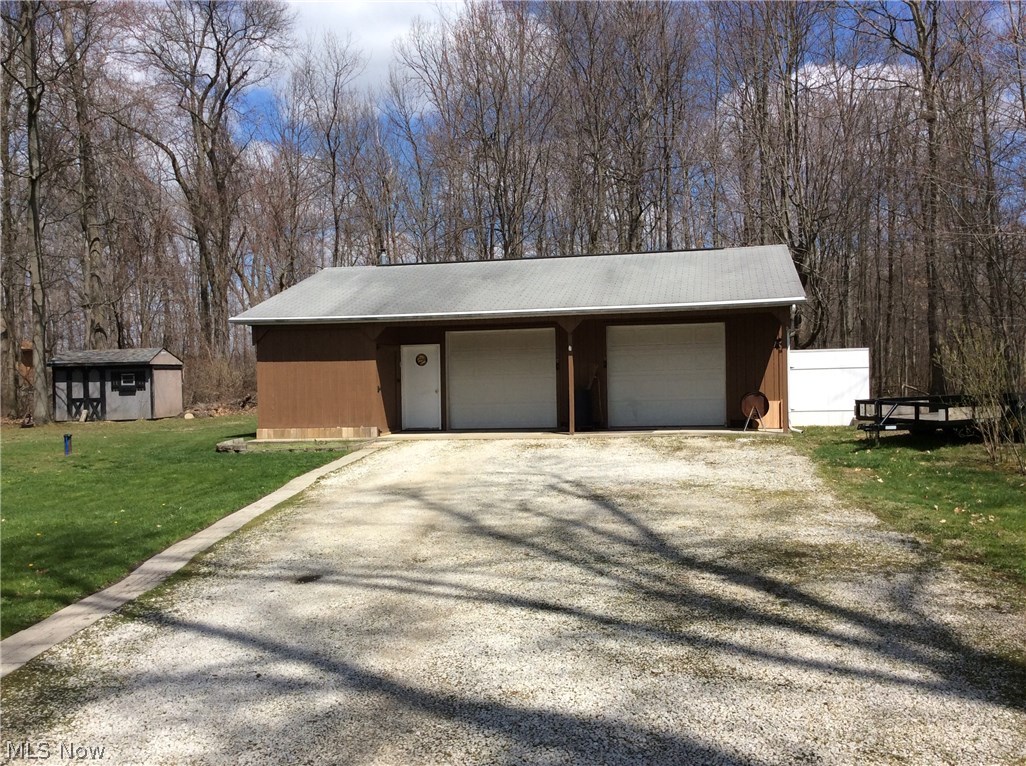 1329 East Howe Road Kent, OH 44240 - Photo 3 of 16 Gallery Image 3