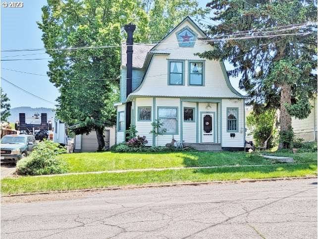 404 Spring Avenue La Grande, OR 97850 - Photo 2 of 31 Gallery Image 2