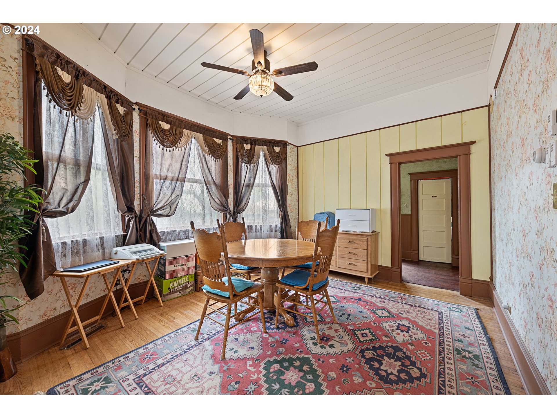 404 Spring Avenue La Grande, OR 97850 - Photo 9 of 31 Gallery Image 9