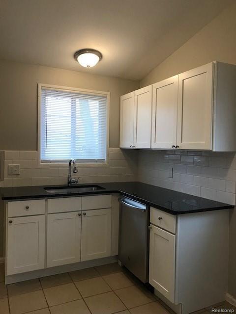 20261 Lahser Road Detroit, MI 48219 - Photo 2 of 22 IMG_1347.jpg