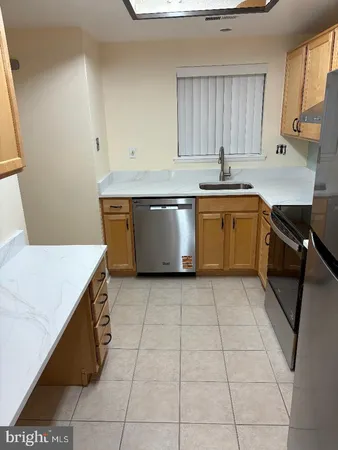 $2,350 | 15400 Bassett Lane, Unit 462C, Silver Spring, MD 20906