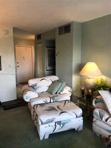 $150,000 | 1000 Northeast 14th Avenue, Unit 605, Hallandale Beach, FL 33009