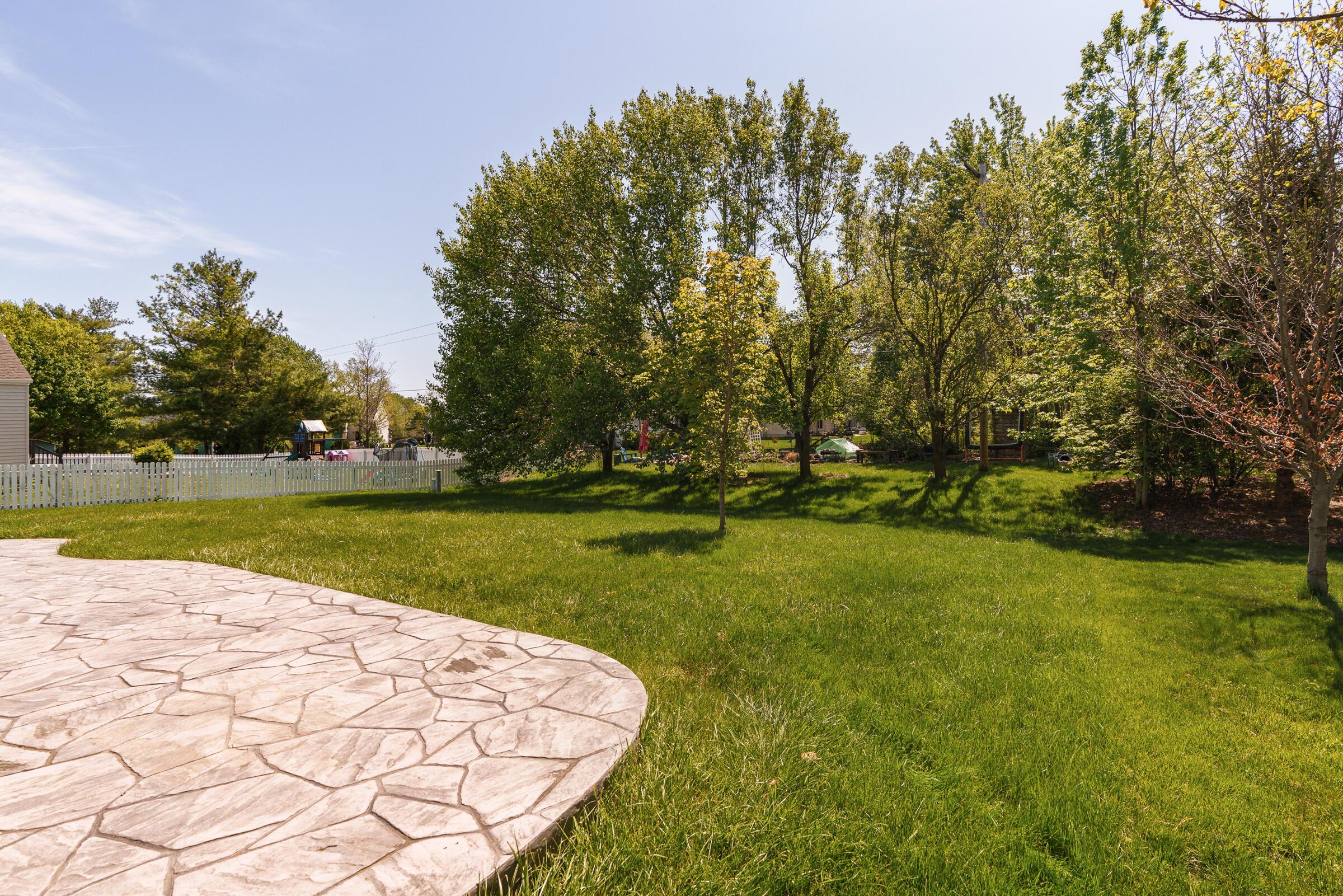 5641 Davidson Road Hilliard, OH 43026 - Photo 41 of 49 Backyard