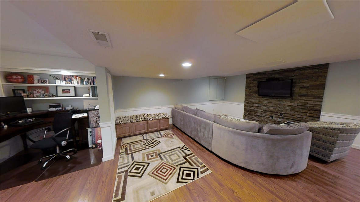 29 Kiley Way Coventry, RI 02816 - Photo 8 of 21 Gallery Image 8