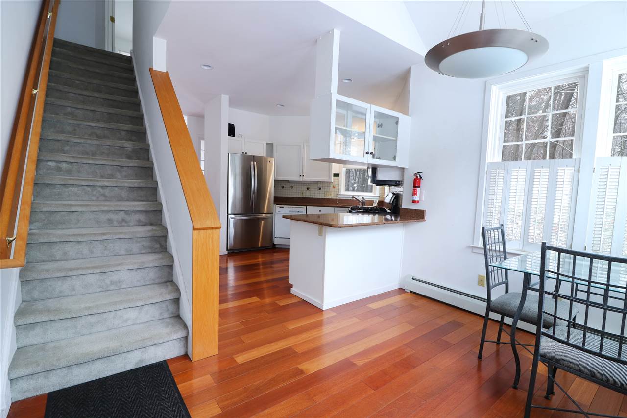 22 Arbor Road South Burlington, VT 05403 - Photo 6 of 37 Gallery Image 6