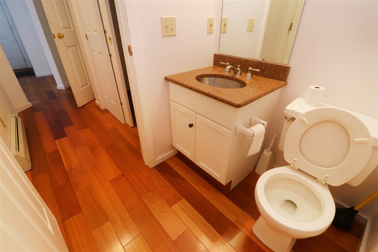 22 Arbor Road South Burlington, VT 05403 - Photo 10 of 37 Gallery Image 10