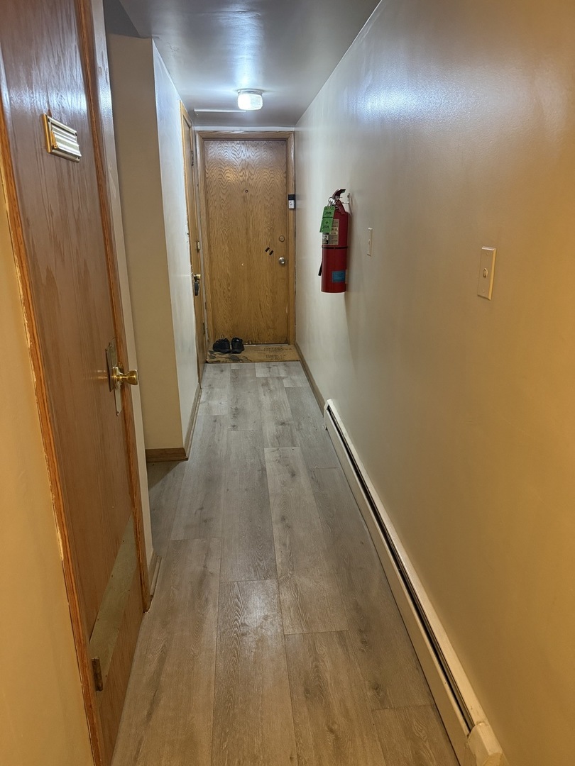 2233 Des Plaines Avenue North Riverside, IL 60546 - Photo 19 of 28 a view of empty room