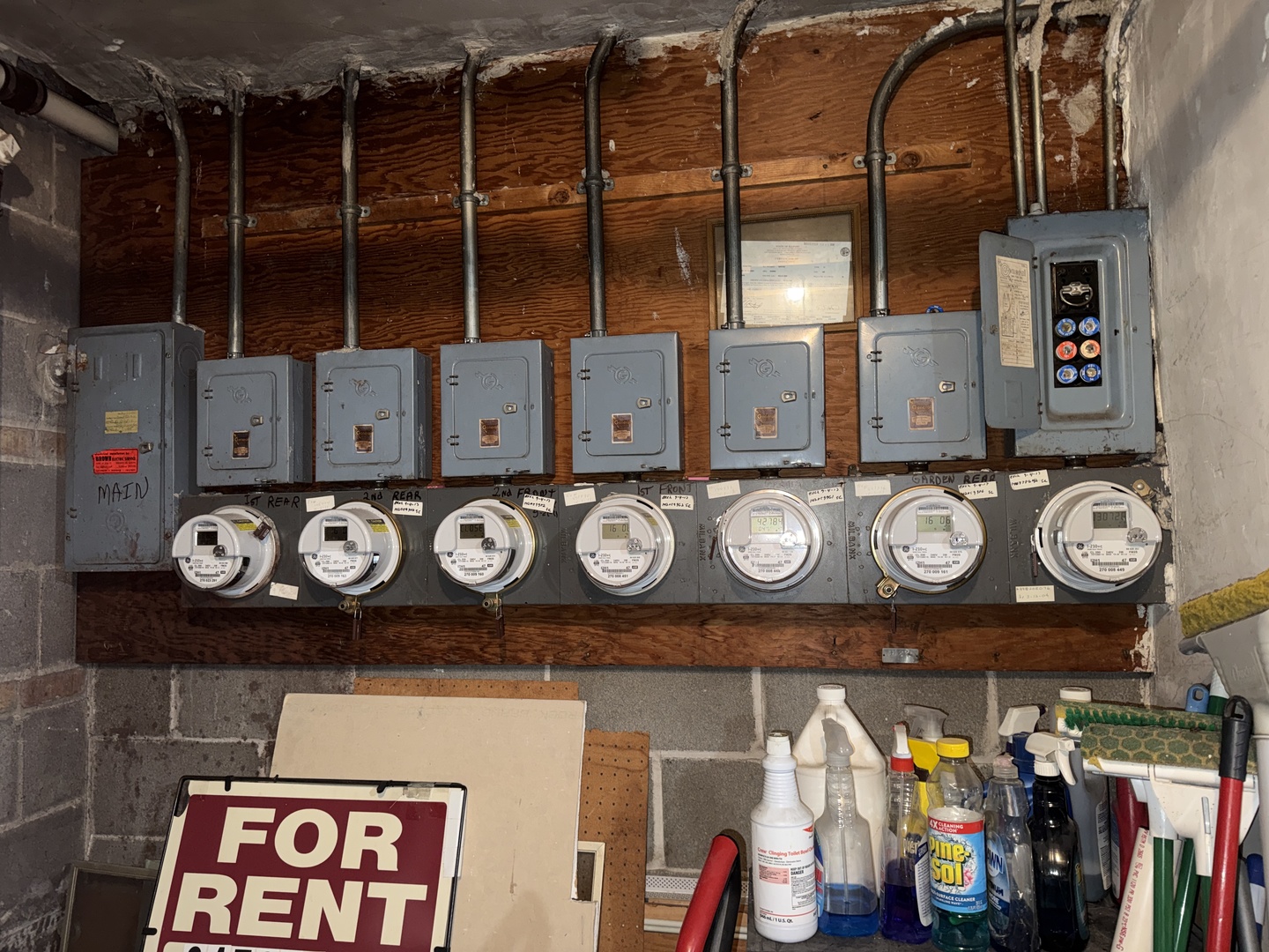 2233 Des Plaines Avenue North Riverside, IL 60546 - Photo 21 of 28 a view of entryway