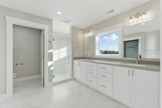 $789,000 | 23 Ln 345 Crooked Lake, Angola, IN 46703