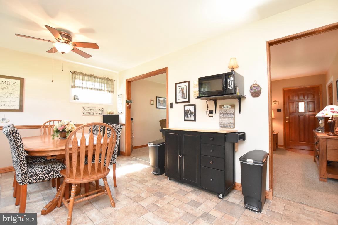 6 Rondon Avenue Berlin, NJ 08009 - Photo 13 of 31 Kitchen/Dining Area (2nd Level)
