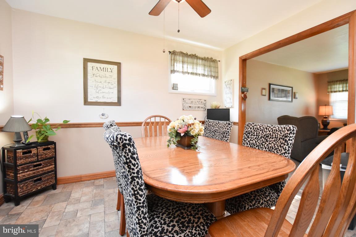 6 Rondon Avenue Berlin, NJ 08009 - Photo 14 of 31 Dining Area (2nd Level)