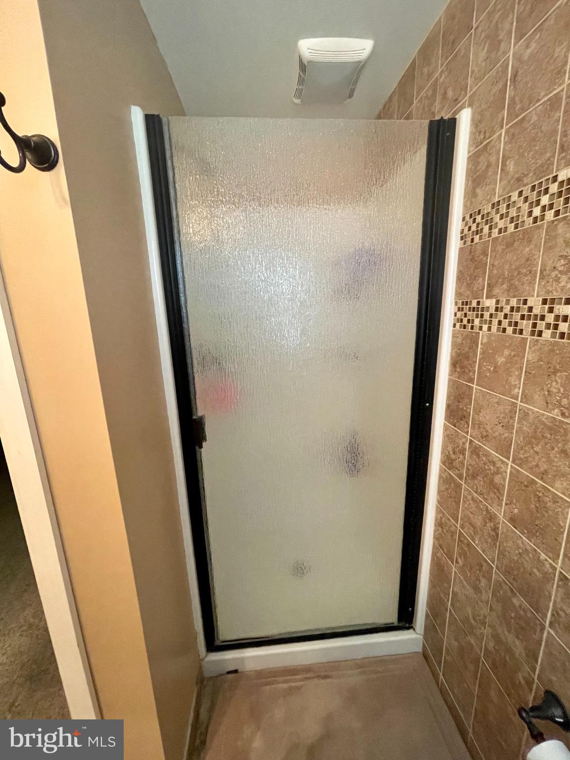 6 Rondon Avenue Berlin, NJ 08009 - Photo 20 of 31 Master Bathroom Walk In Shower