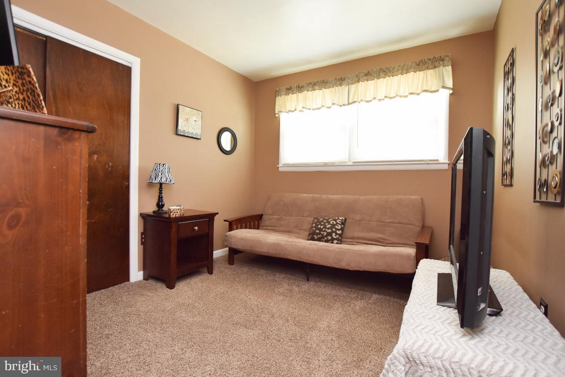 6 Rondon Avenue Berlin, NJ 08009 - Photo 24 of 31 Bedroom 3 (3rd Level)