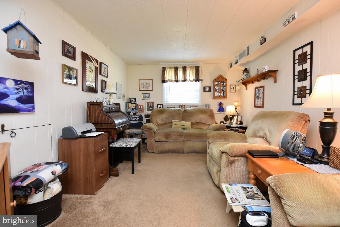 6 Rondon Avenue Berlin, NJ 08009 - Photo 26 of 31 Family Room (1st Level)