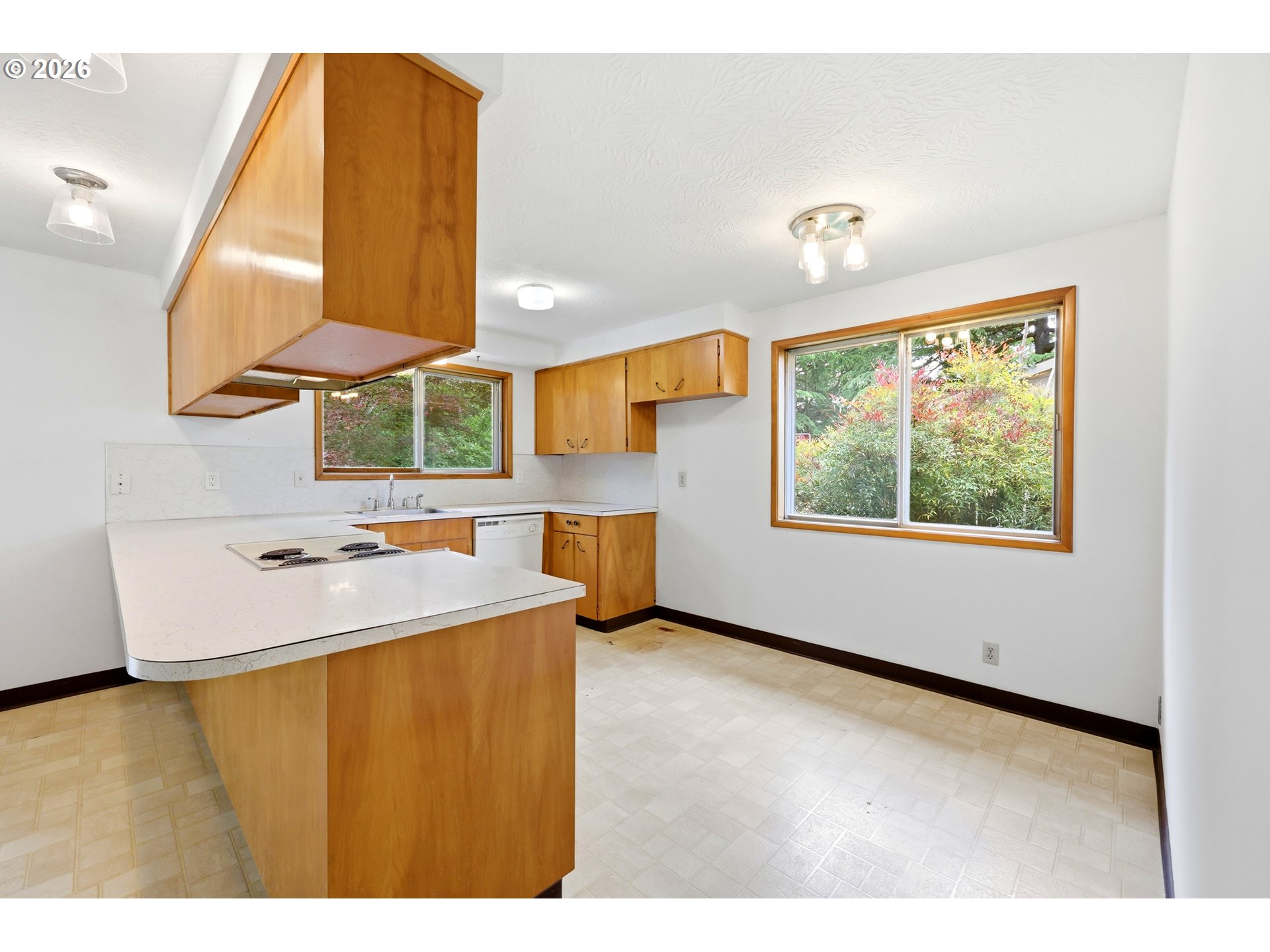 3003 Southeast 162nd Avenue Portland, OR 97236 - Photo 13 of 41