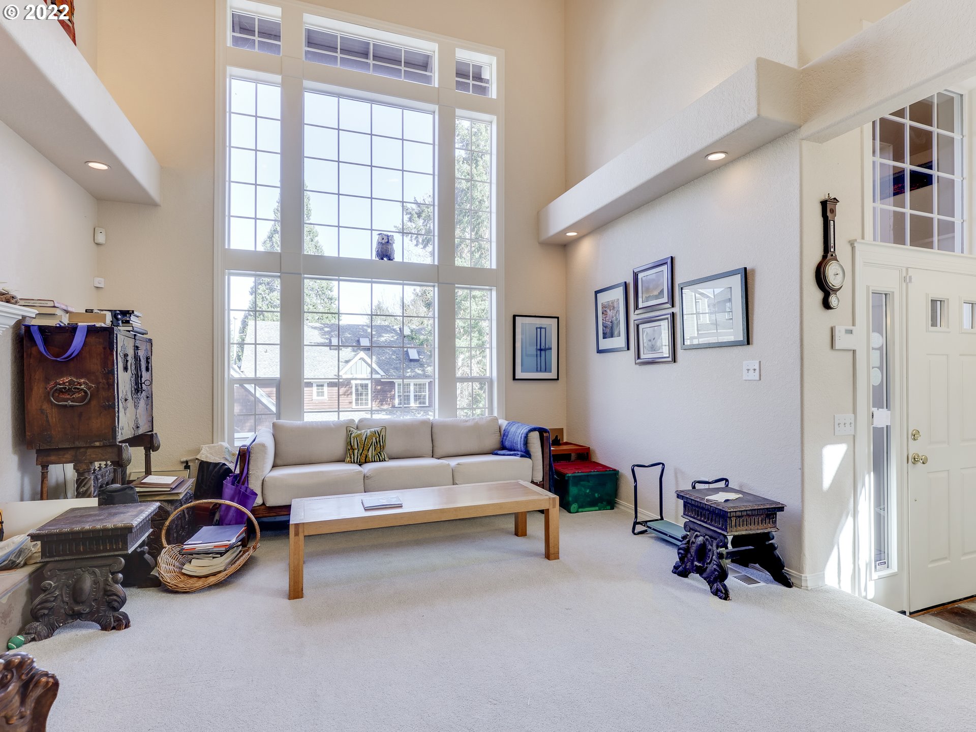 3036 Southwest Collins Court Portland, OR 97219 - Photo 3 of 32 Gallery Image 3