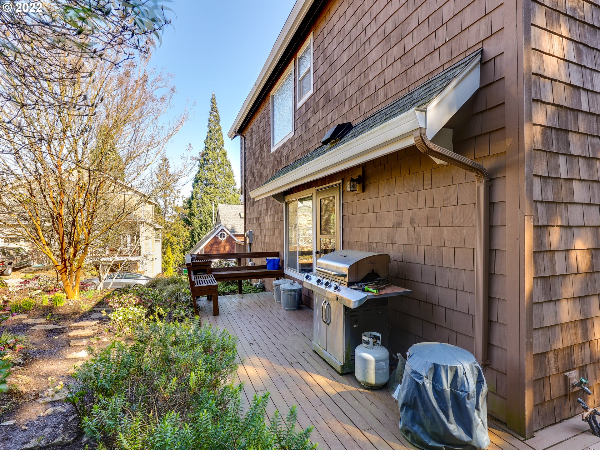 3036 Southwest Collins Court Portland, OR 97219 - Photo 31 of 32 Gallery Image 31