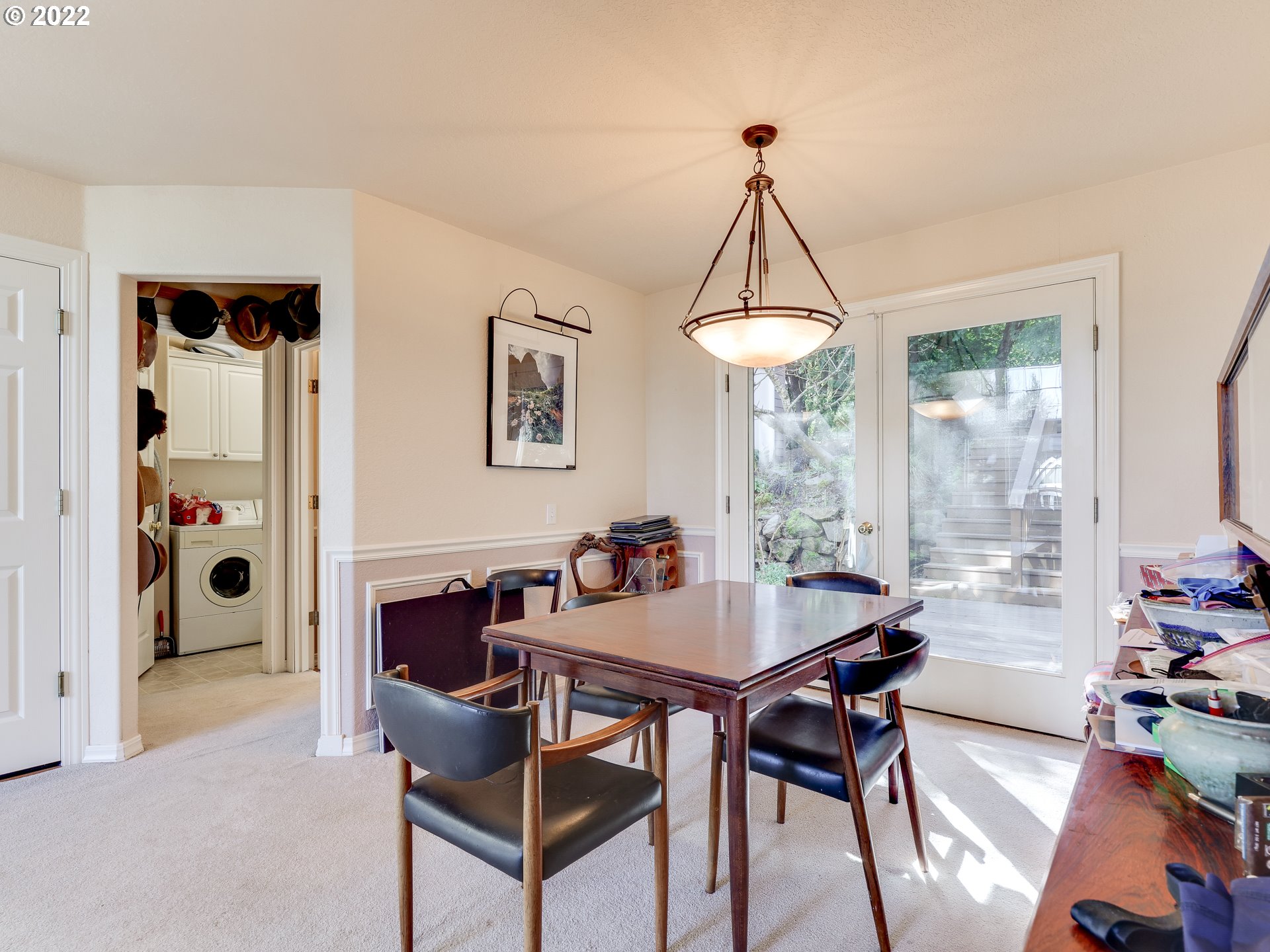 3036 Southwest Collins Court Portland, OR 97219 - Photo 8 of 32 Gallery Image 8