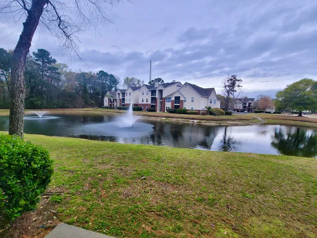 $2,350 | 2011 North Highway 17, Unit 2100R, Mount Pleasant, SC 29466