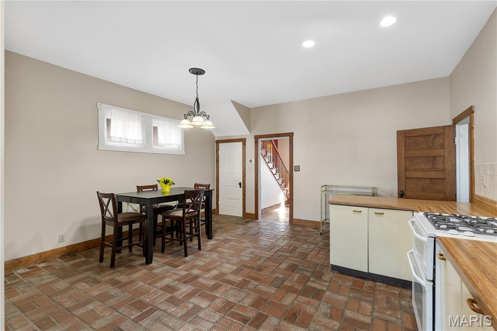 2237 Edison Avenue Granite City, IL 62040 - Photo 15 of 41