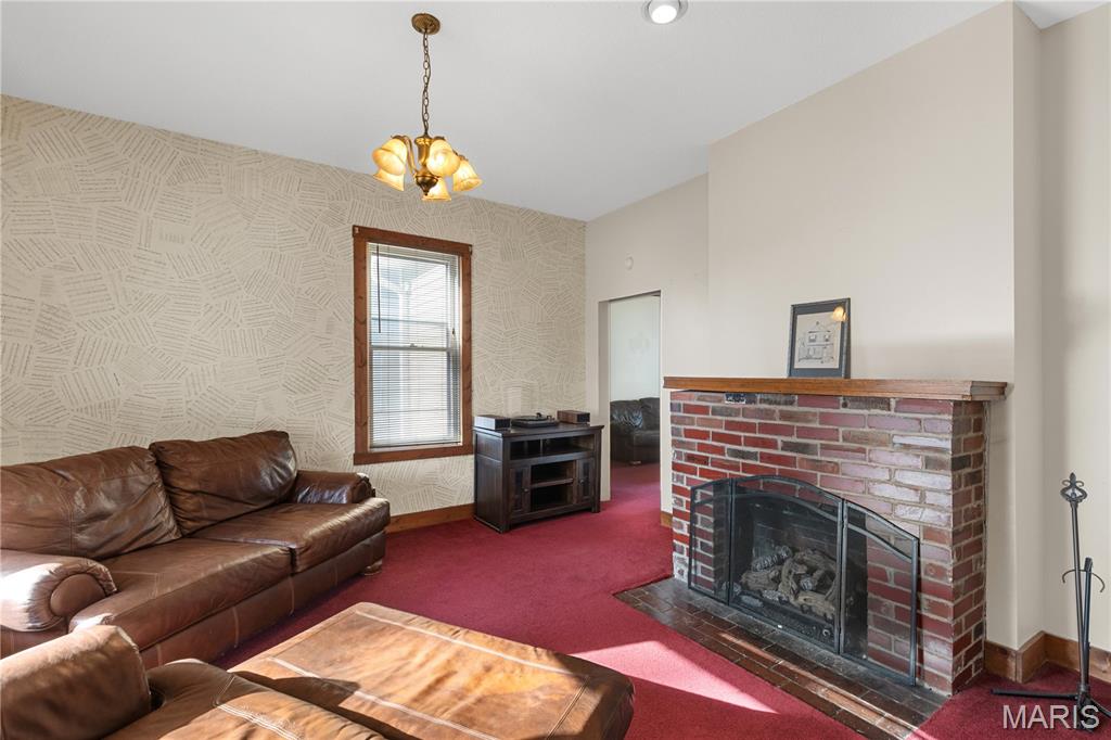 2237 Edison Avenue Granite City, IL 62040 - Photo 6 of 41