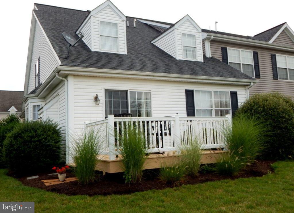 624 Courthouse Circle Lititz, PA 17543 - Photo 2 of 6