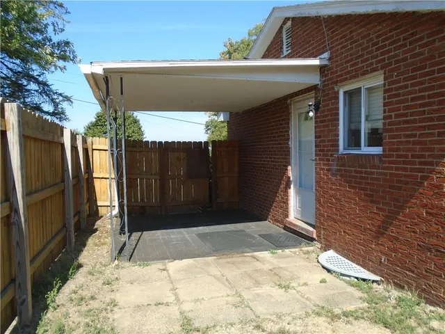 a view of outdoor space