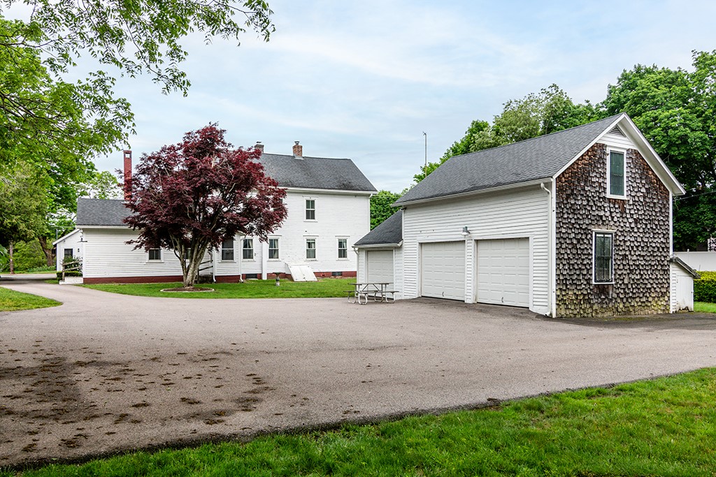 385 Ten Rod Road North Kingstown, RI 02852 - Photo 5 of 36