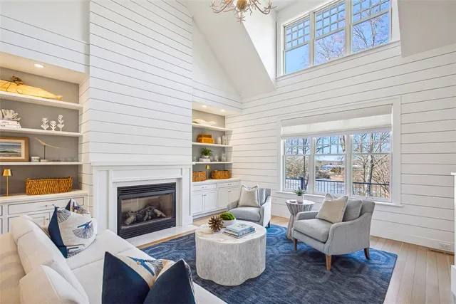 $2,898,000 | 7 Spring Pond Road, Westerly, RI 02891