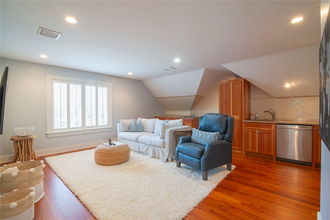 7 Spring Pond Road Westerly, RI 02891 - Photo 41 of 48 Second Floor